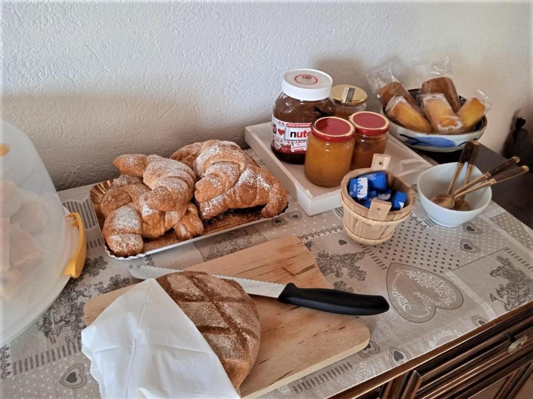B&B Rubando Le Nuvole Orco Feglino Buitenkant foto
